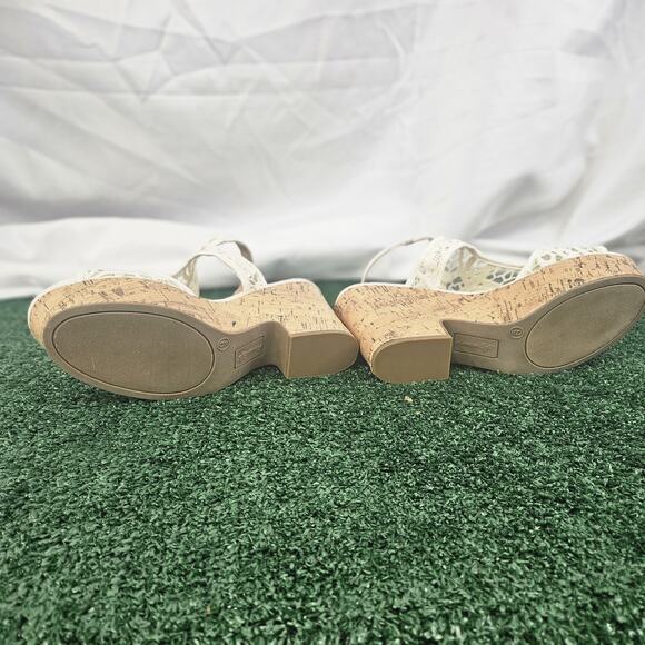 American Eagle Lace Strap Peep Toe Wedge Women’s Shoes Cork Bottom Cream Size 9 - Picture 7 of 9